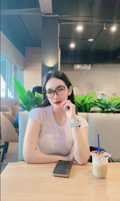 MEITU_20250604_132140916_copy_410x690.jpg