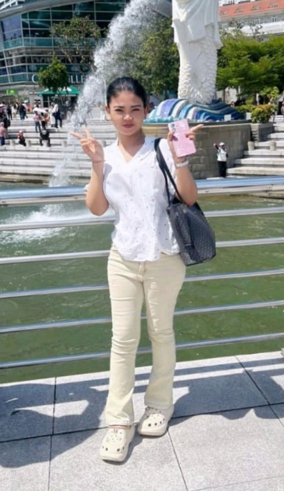 MEITU_20251019_132753678_copy_410x709.jpg