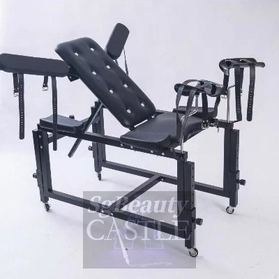 karen_sensualhjchair2_resize_wm.jpg