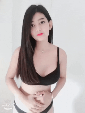 giphy.gif